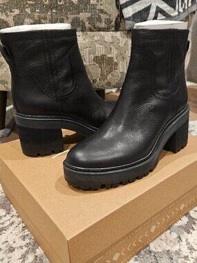 Zodiac Claire Ankle Boots Black Leather SZ 8M